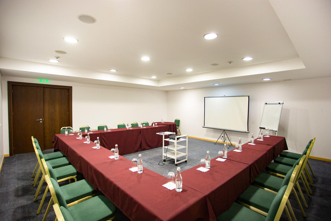Antillia Hotel 111/127