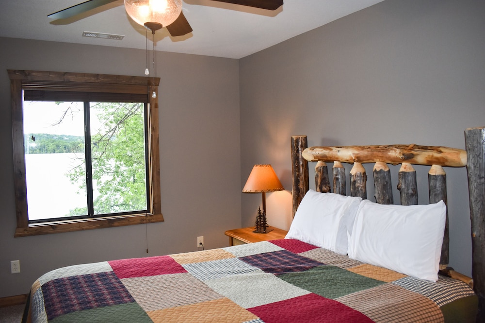 Indian Point Lodge Amp Condominiums 29/73