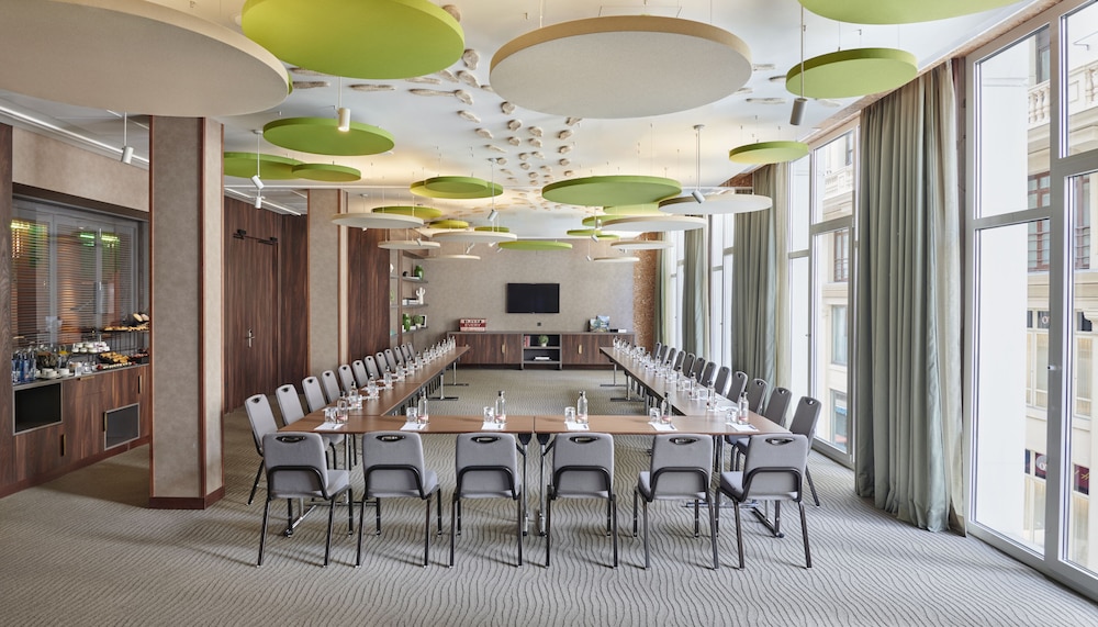 Hyatt Centric Gran Via Madrid 64/72