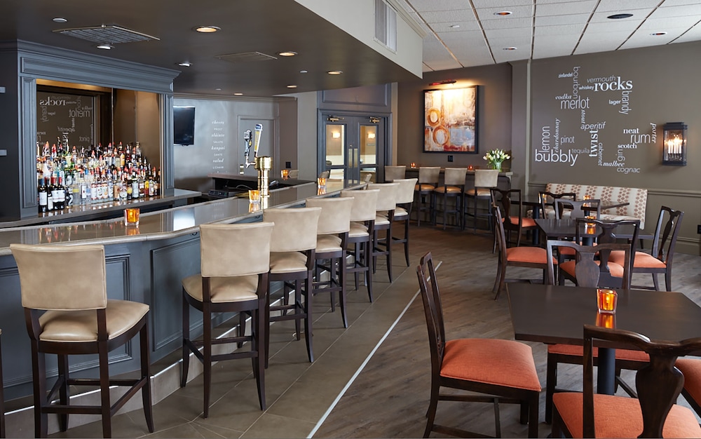 Ethan Allen Hotel 44/65