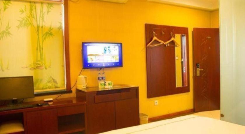 GreenTree Inn Shanxi Luliang Fengshan Road Central Park Express Hotel 34/48