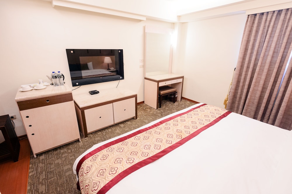 Waugh Den Hotel 15/61