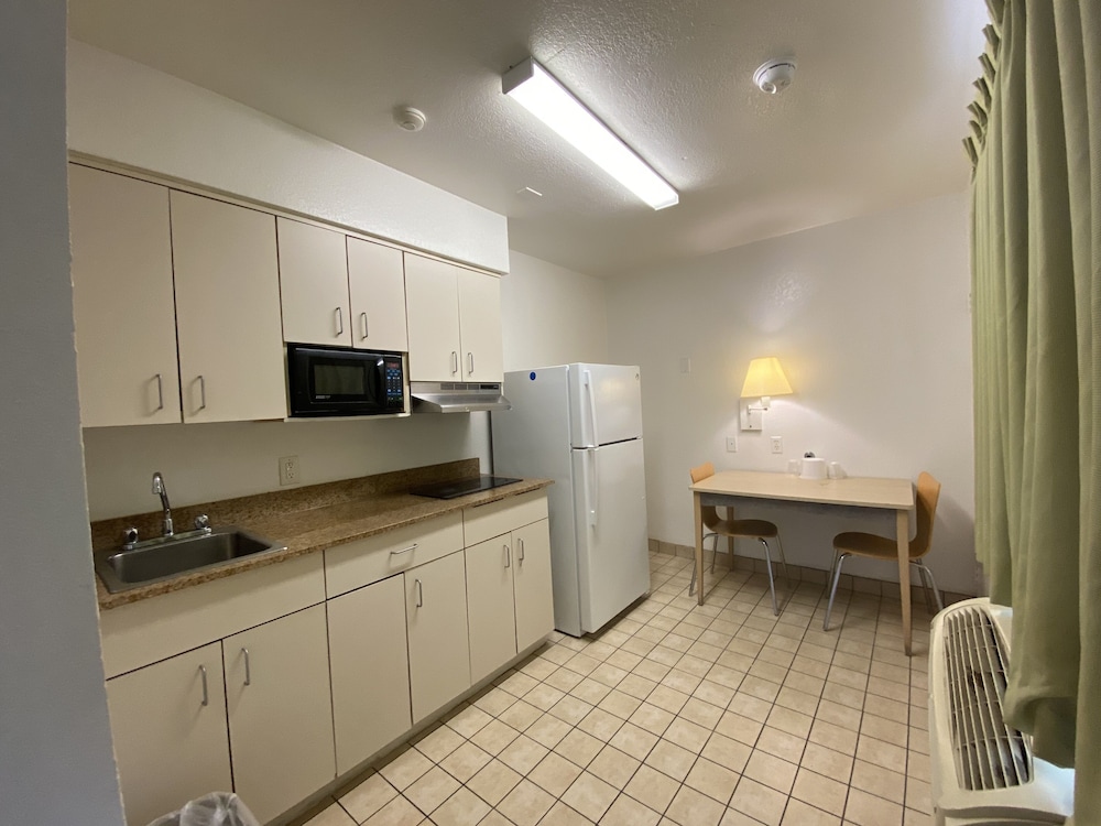 Motel6 Port Allen, LA - Baton Rouge 7/60