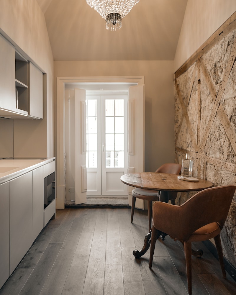 Dare Lisbon House 63/73