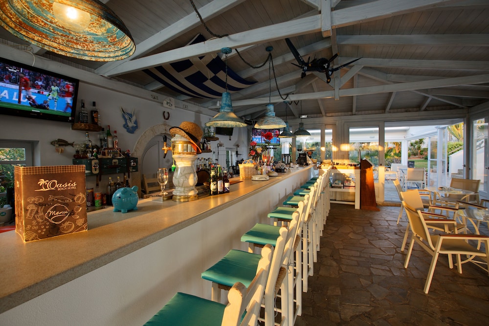 Oasis Beach Hotel - Adult Only 31/50