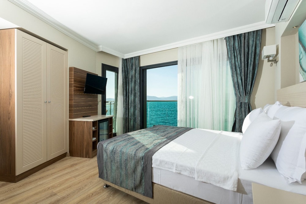 Gulluk Yali Boutique Otel 8/48