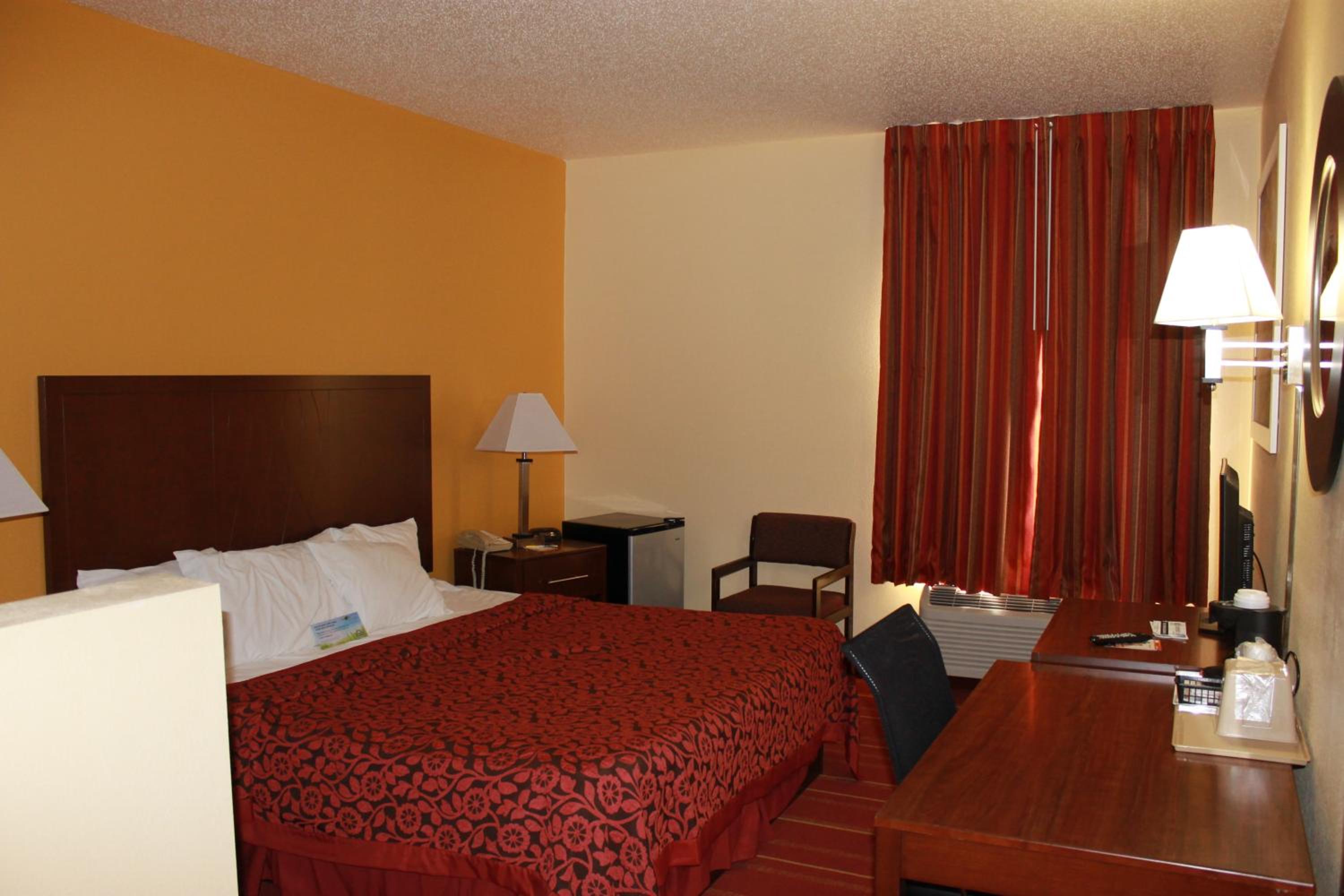 Days Inn by Wyndham Walcott Davenport 39/58