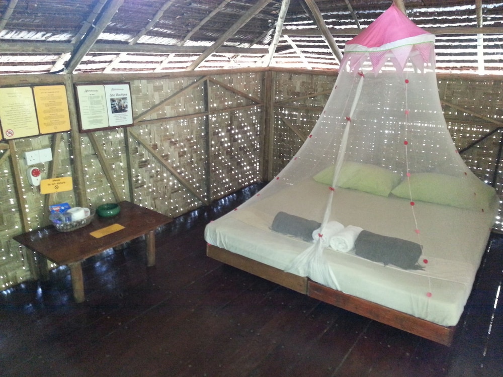 Mutiara Beach Resort 34/69