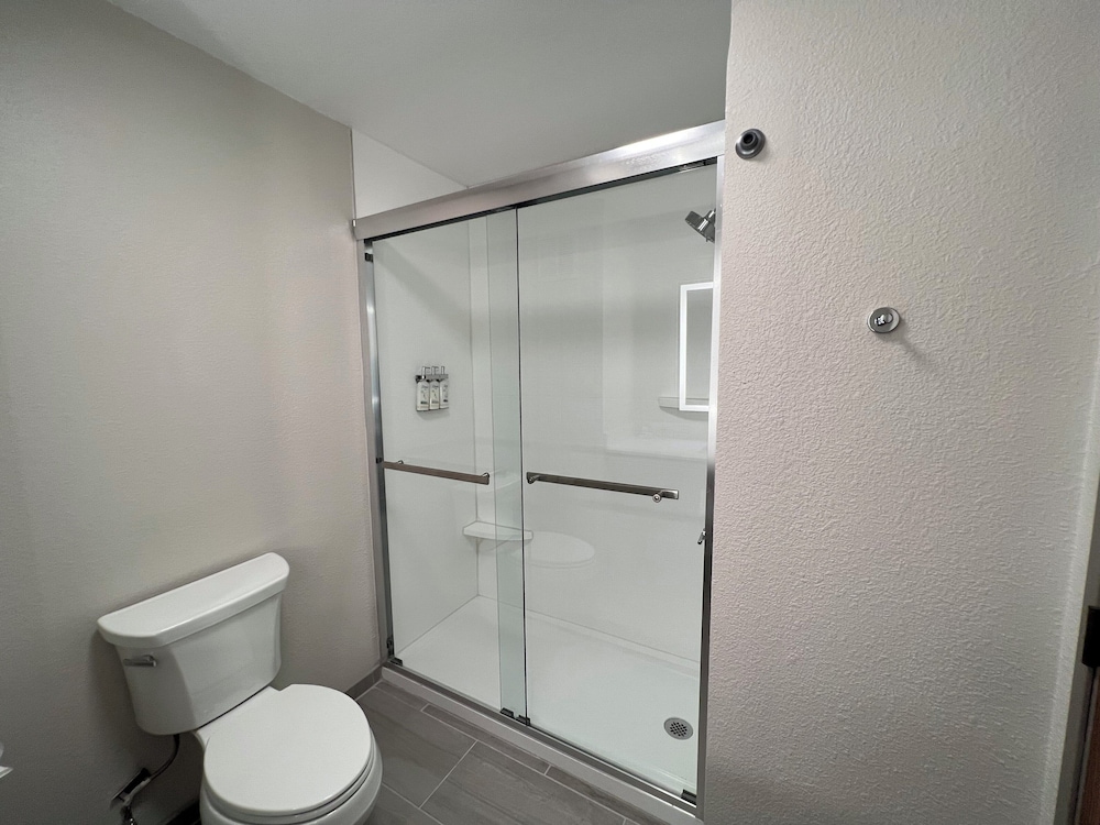 Holiday Inn Express Hotel Suites Dubois 69/72