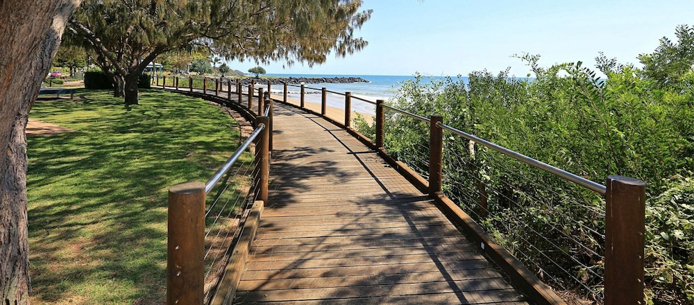 Bargara Gardens Motel And Holiday Villas 19/44