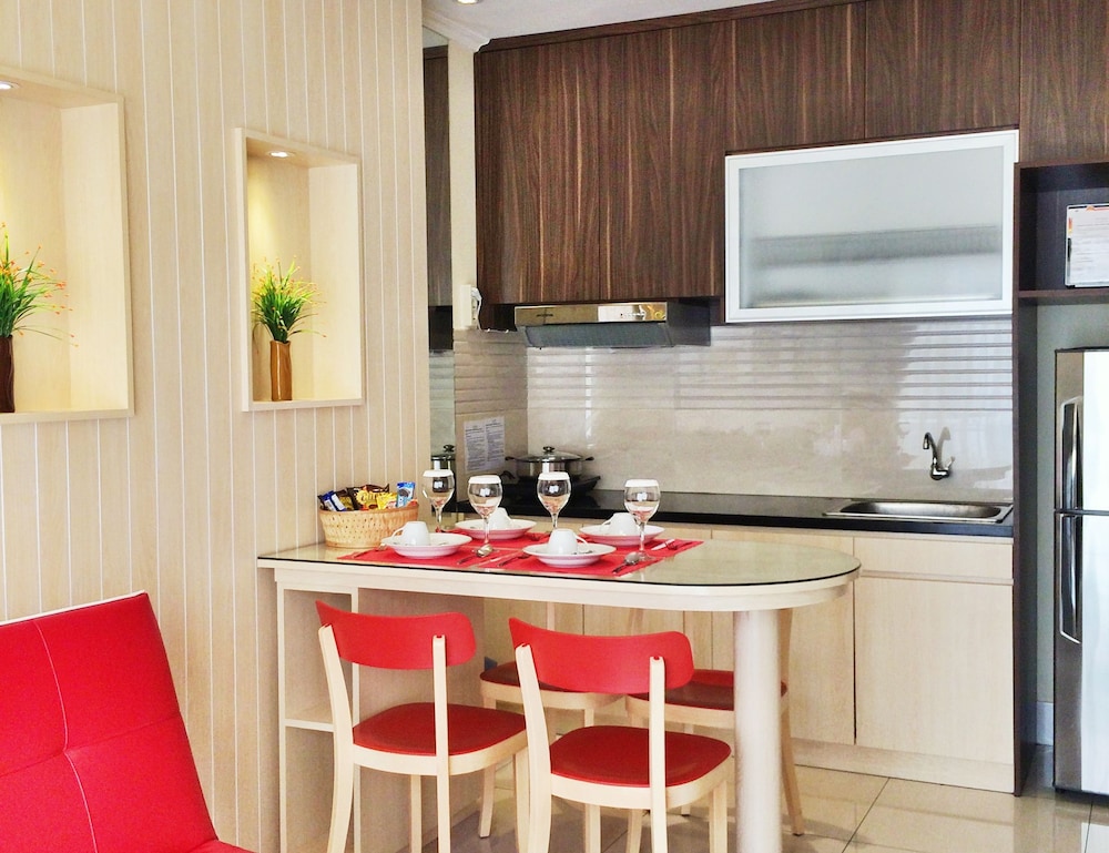 Ravarine Suite Apartment 26/32