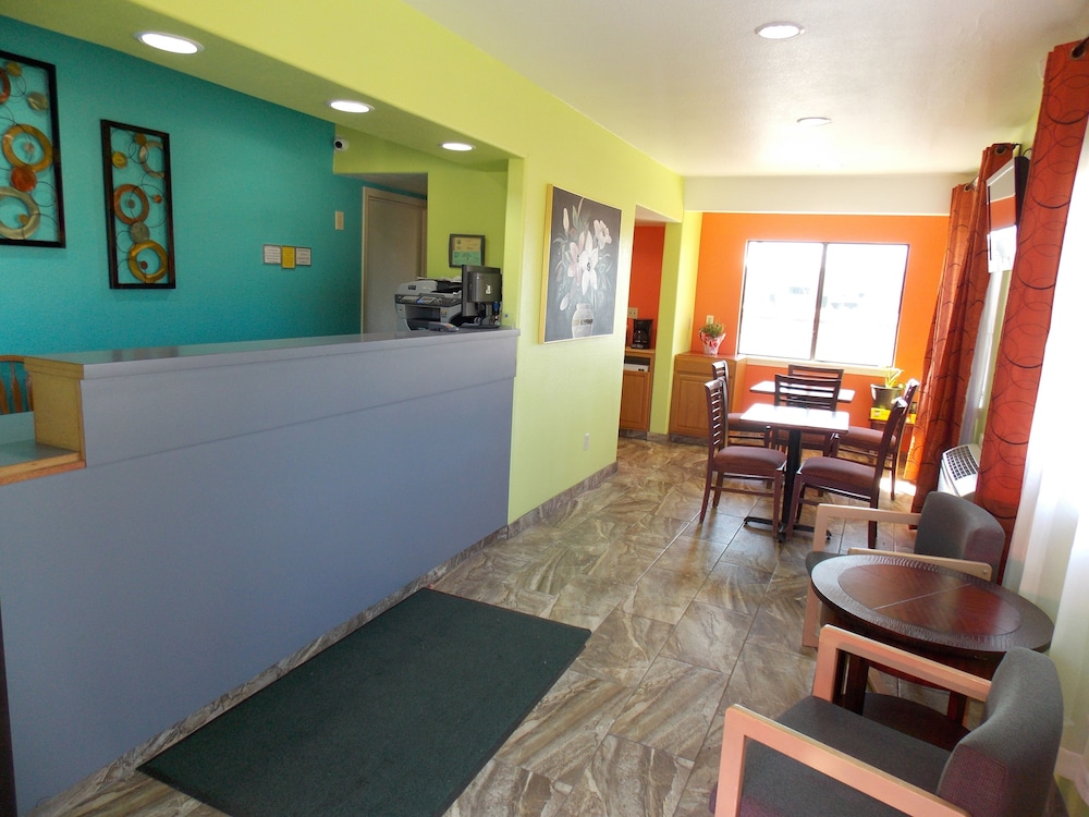 Apex Inn 12/51