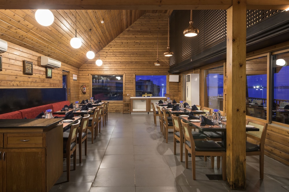 Club Mahindra Ashtamudi 33/46