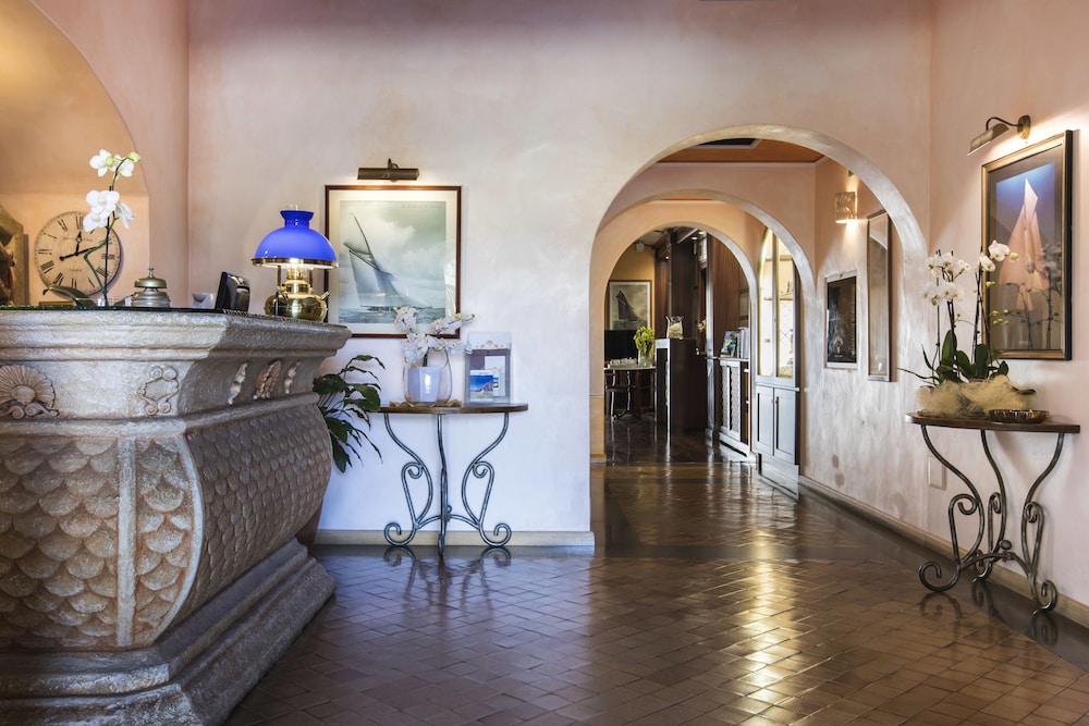 Poseidonia Hotel 3/66