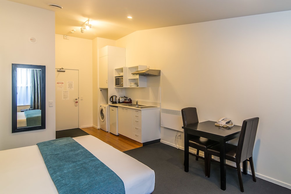 Gilmer Serviced Apartments 39/55