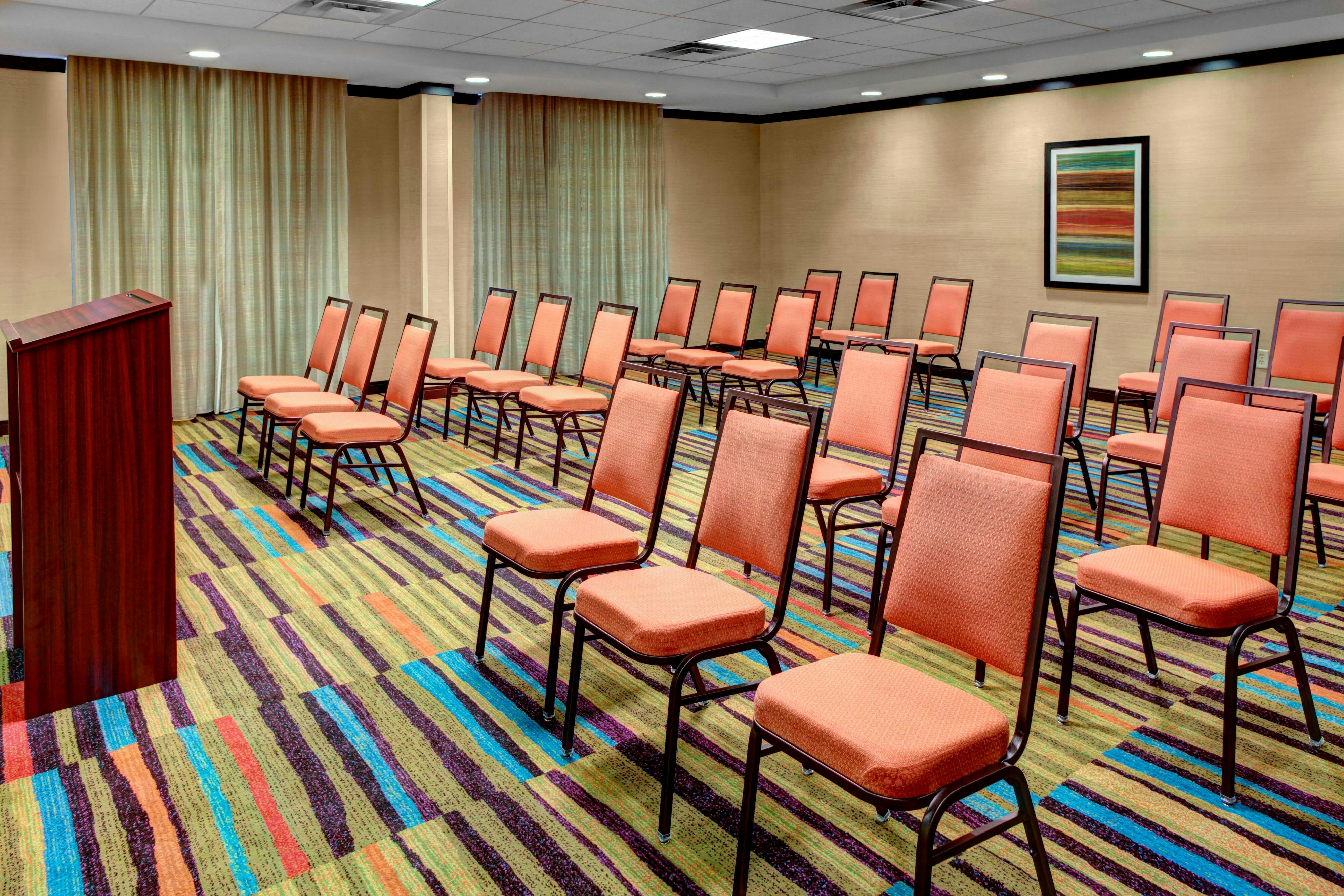Fairfield Inn And Suites Anniston Oxford 34/39