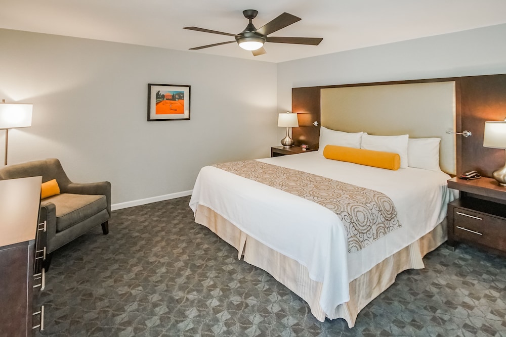 Getaways At Palm Springs Tennis Club 18/50