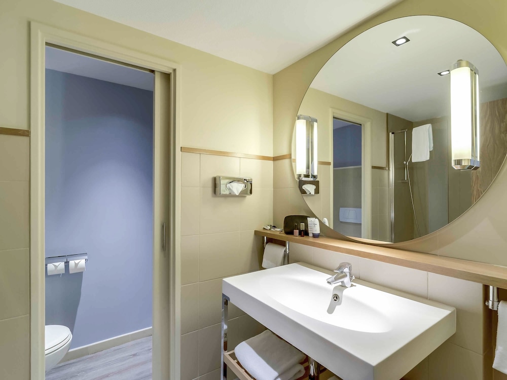 MERCURE PARIS ORLY RUNGIS 11/71