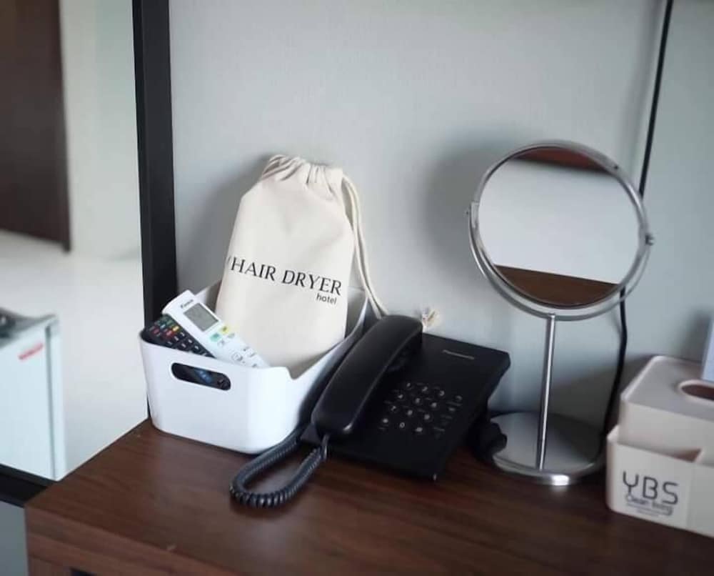 Thezen Hotel 9/19