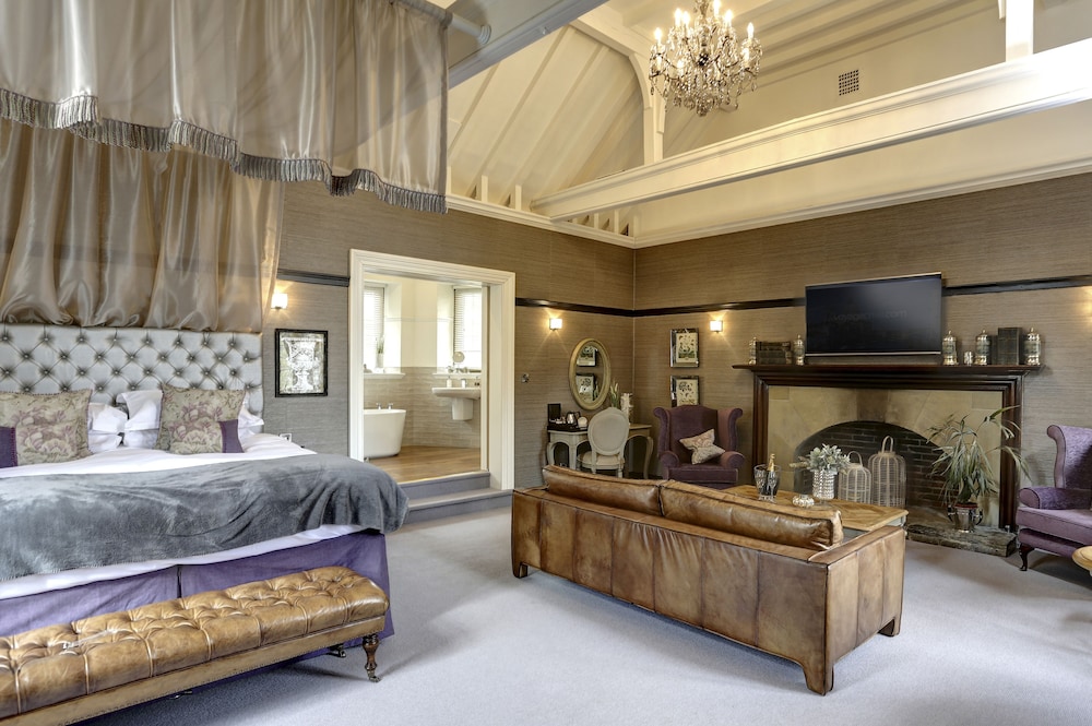 Falcon Manor Hotel 34/49