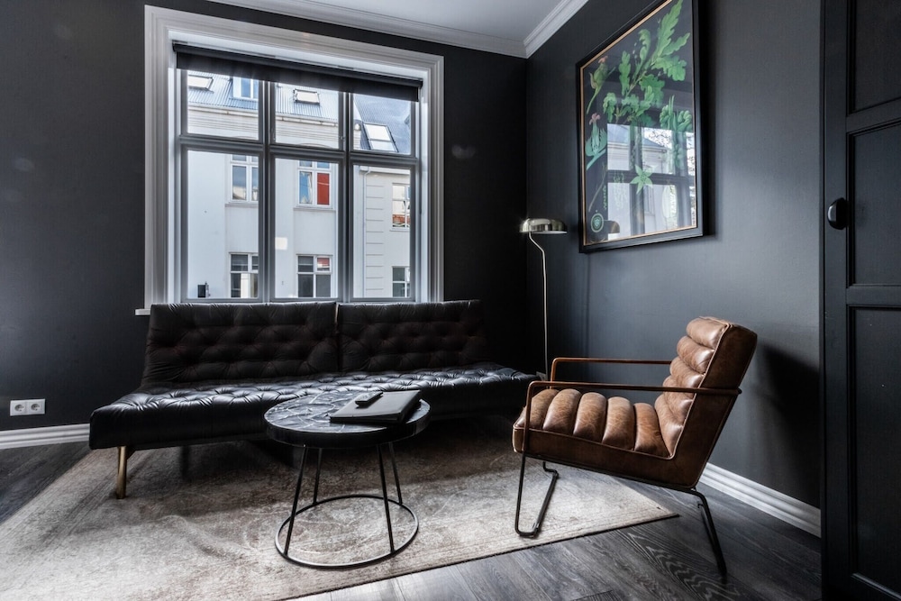 Vintage Apartment Hotel 33/50