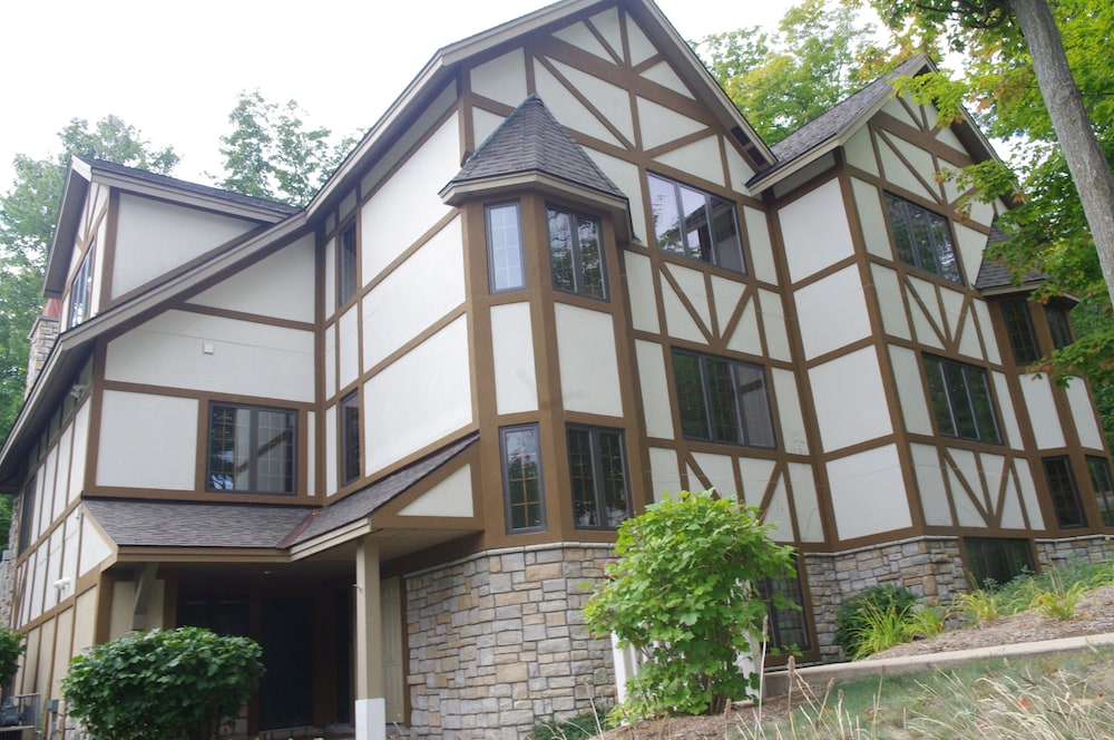 Boyne Highlands Resort 2/50