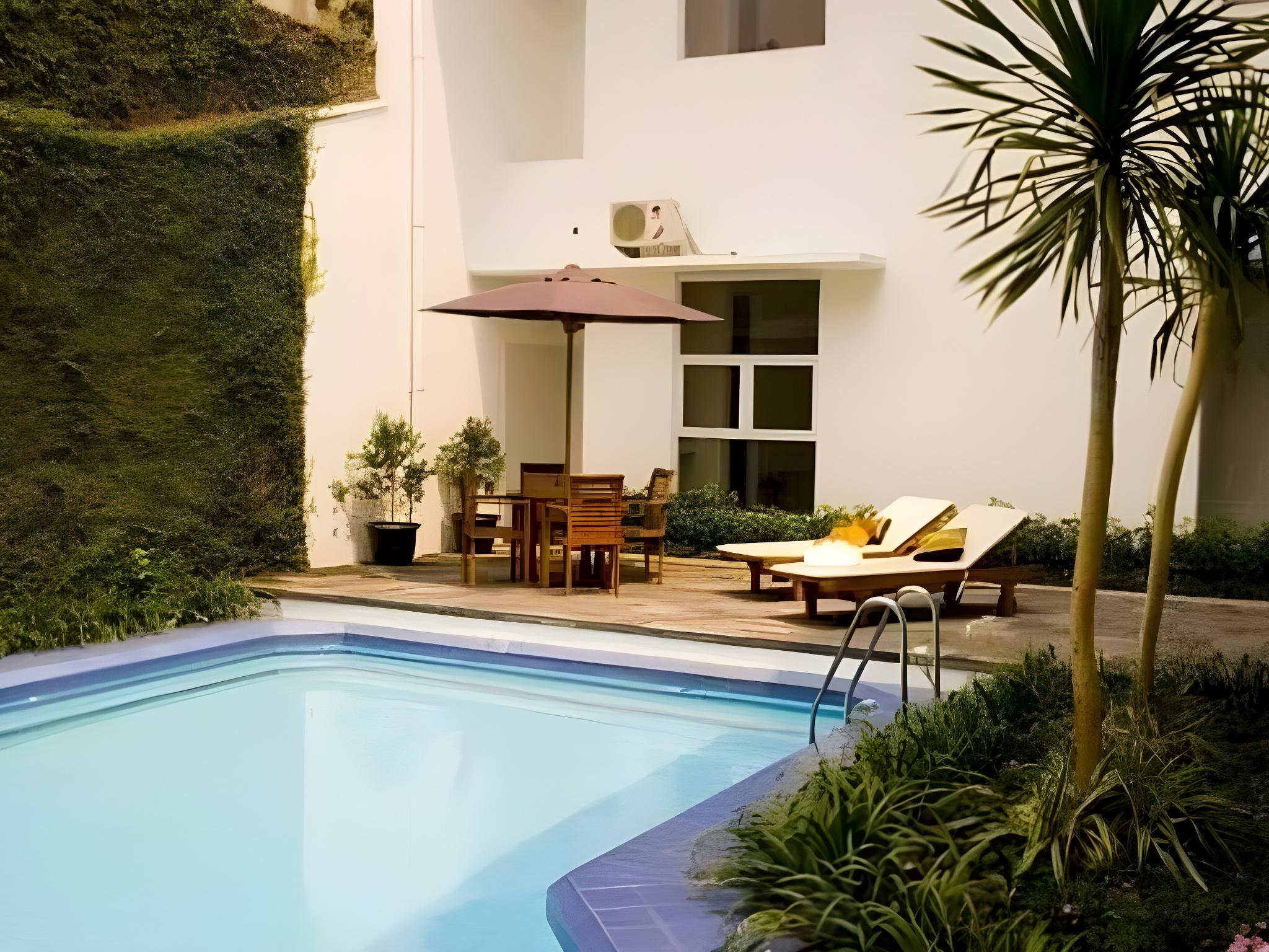 V Residence Kemang 30/34