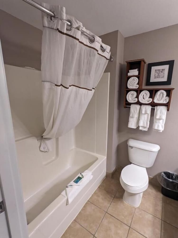 GrandStay Residential Suites Hotel- Saint Cloud 41/45