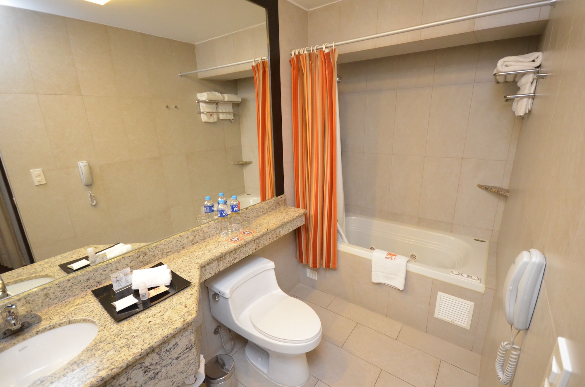 Suite, 2 Queen Beds, QP HOTELS LIMA 4/5