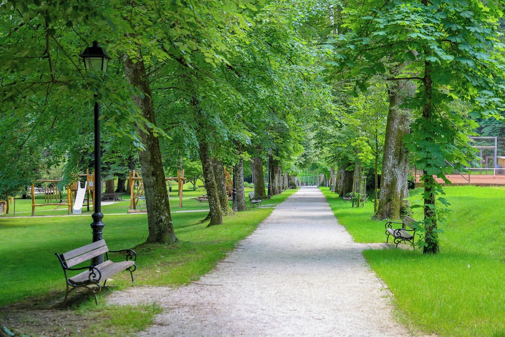 HOTEL PARK - TERME DOBRNA 19/22