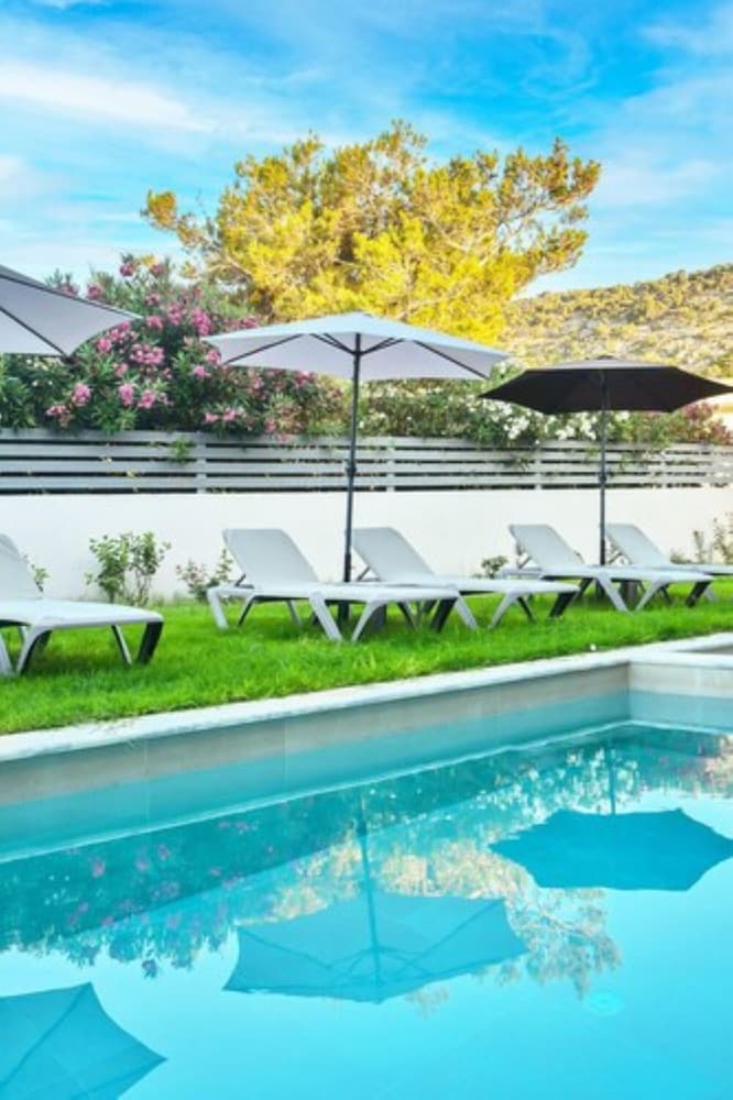 Del Mar by Estia - Adults Only 44/50