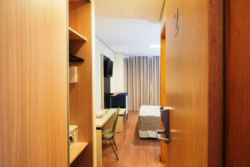 Financial Hotel BHZ 16/18
