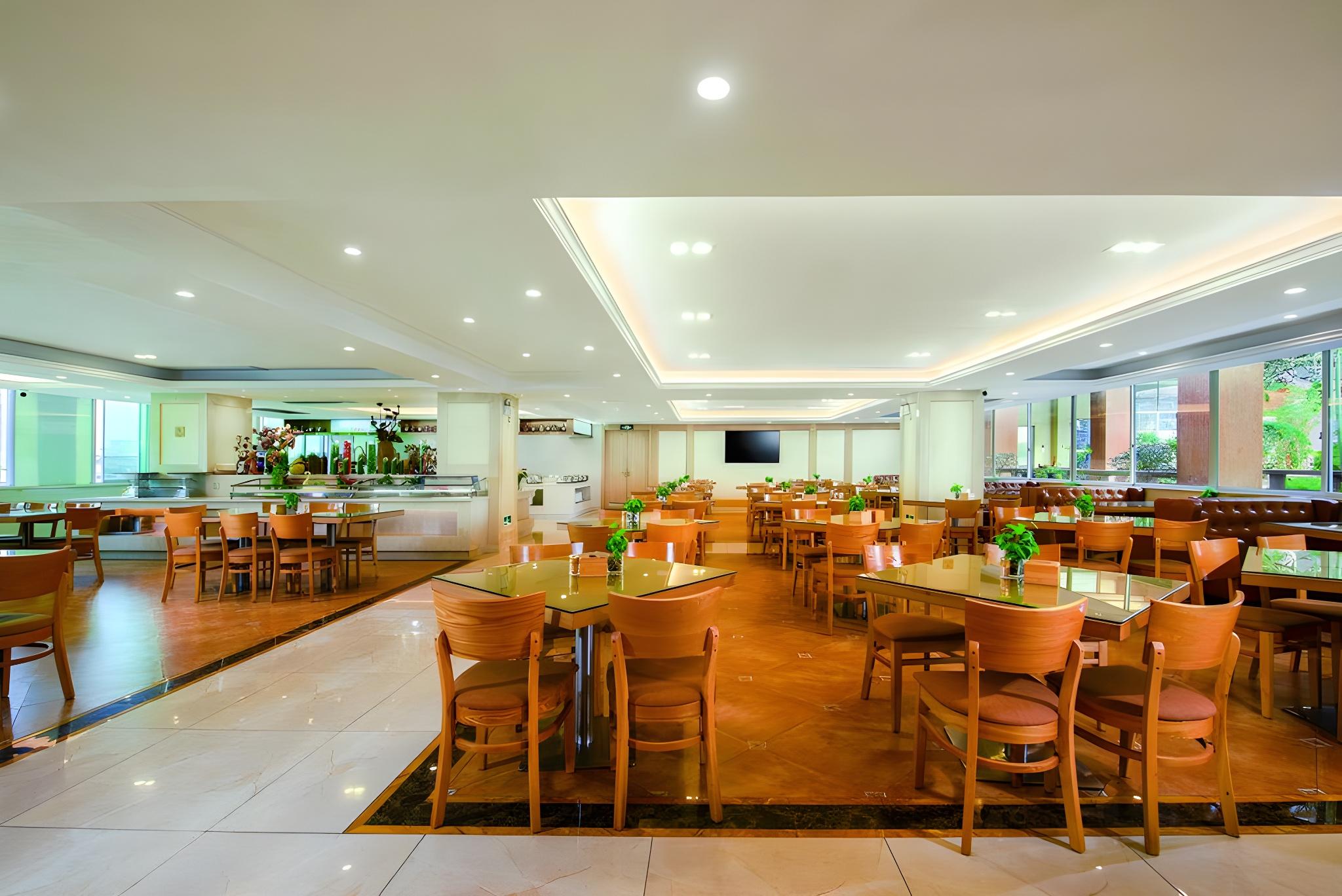 Venus International Hotel (Huizhou West Lake) 41/55