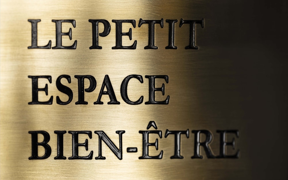 Le Petit Beaumarchais Hotel & Spa 27/48