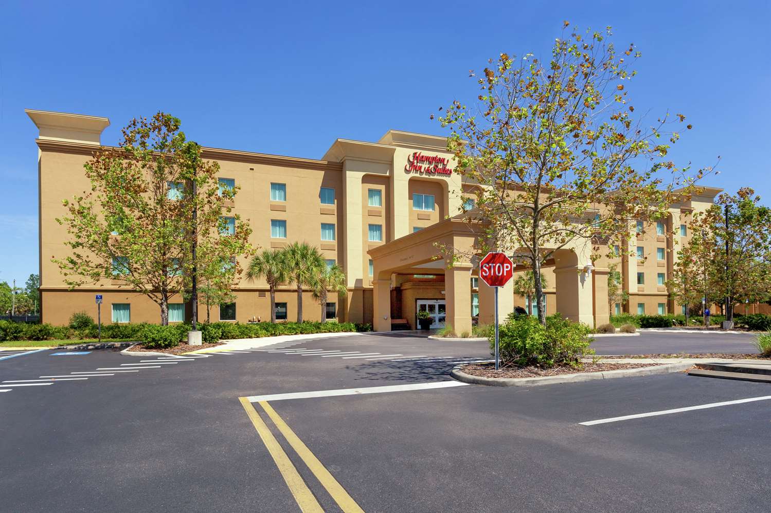 Hampton Inn & Suites Port Richey 55/62