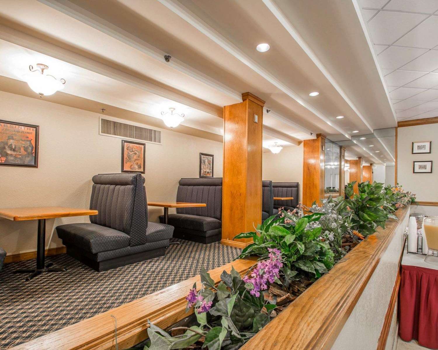 North Miami Beach Gardens Inn & Suites 11/42