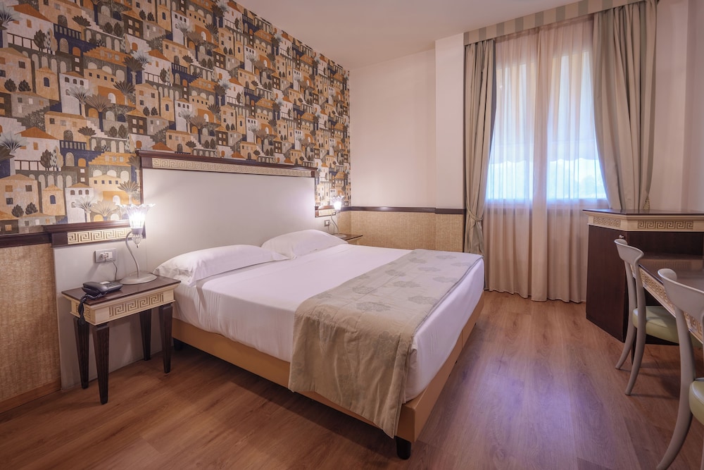 غرفة كلاسيكية بسرير مزدوج، Zanhotel Meeting Centergross 4/10