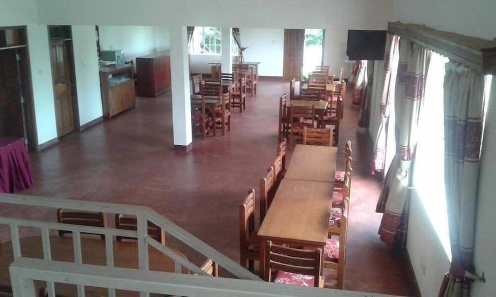 Skyway Hotel Entebbe 7/45