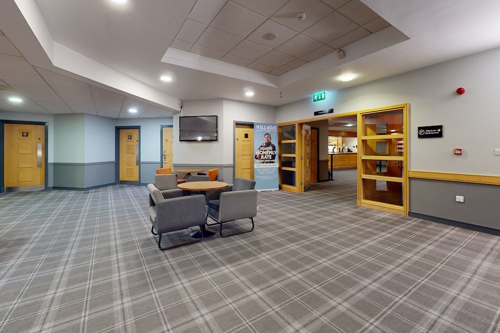 Village Hotel Hull 9/61