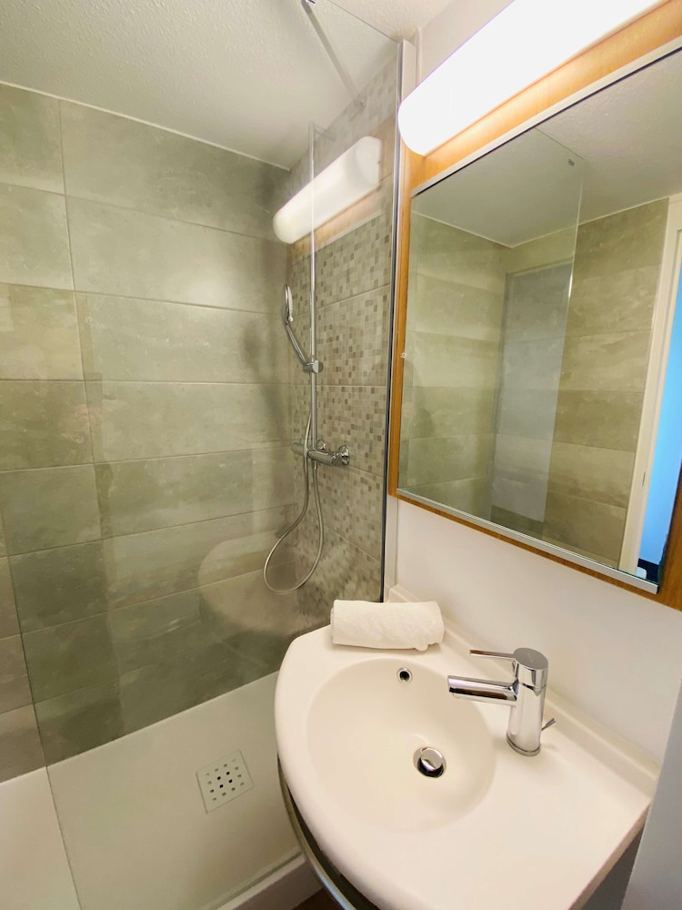 Kyriad Direct Chalon Sur Saone Nord 23/47