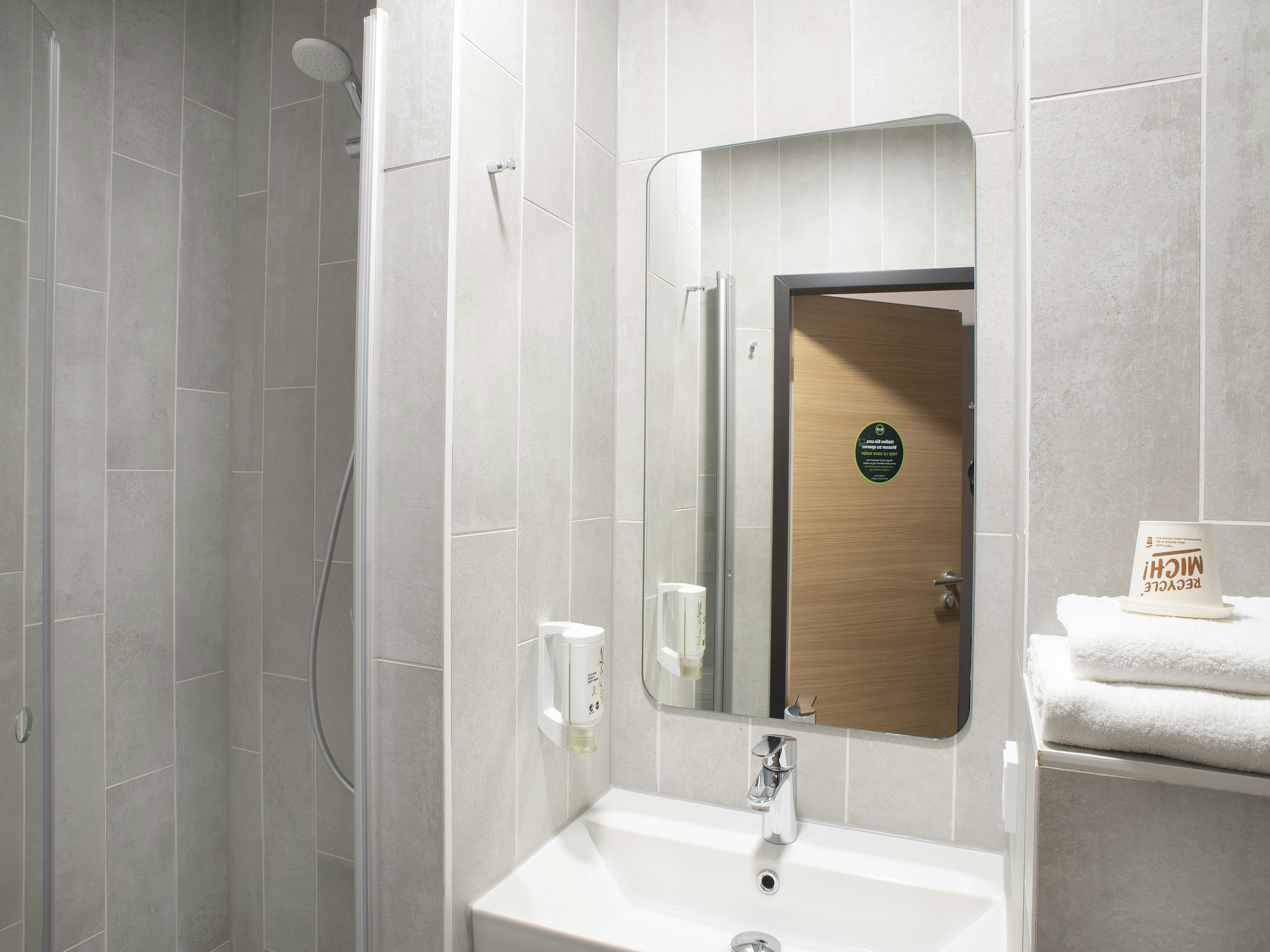 B&B HOTEL Schwerin Sued 24/24