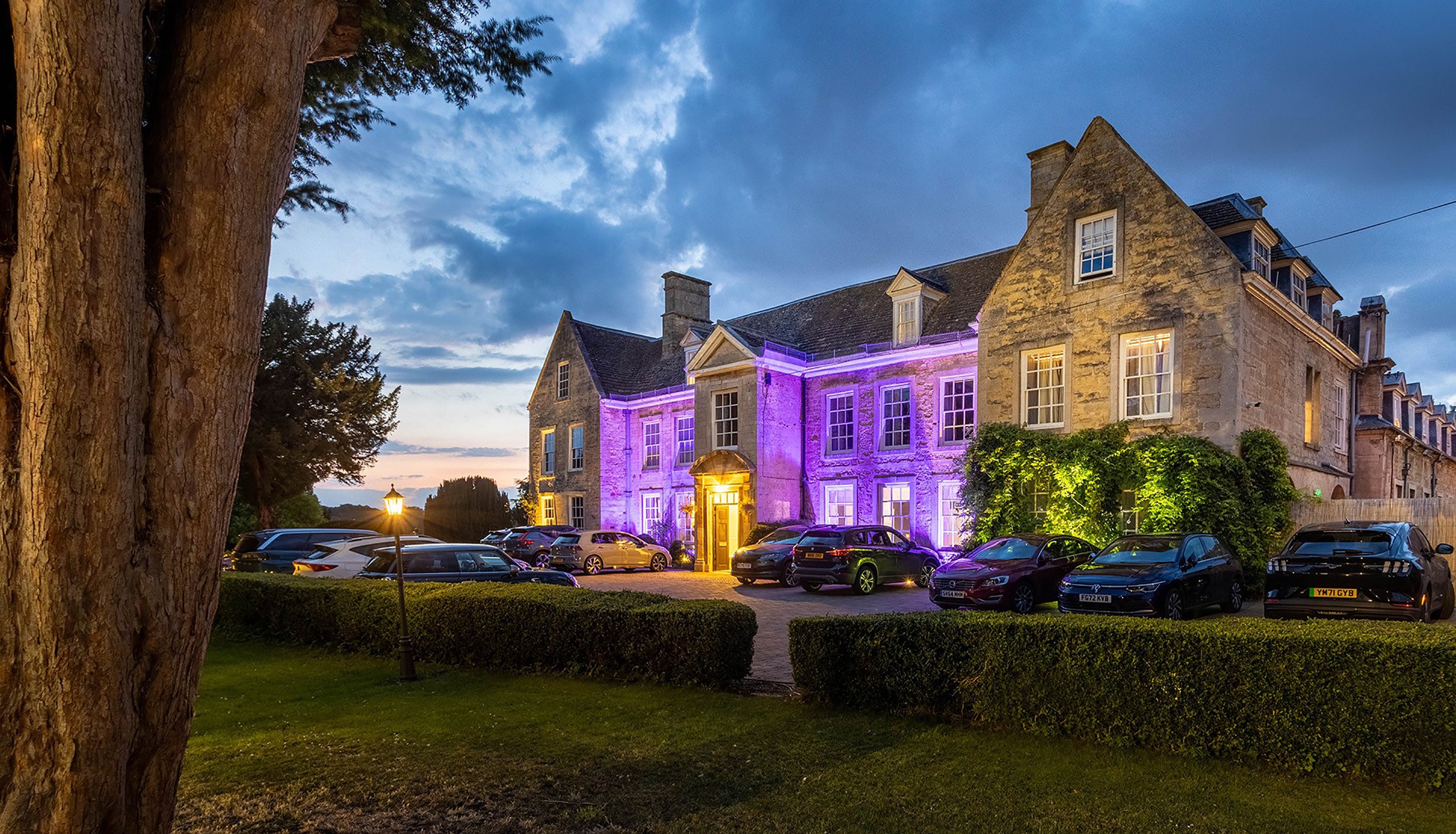 Barton Hall Hotel 52/56