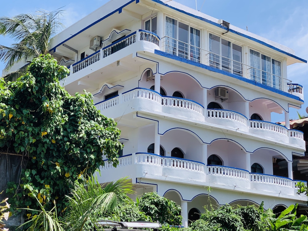 Swati Hotel 4/72