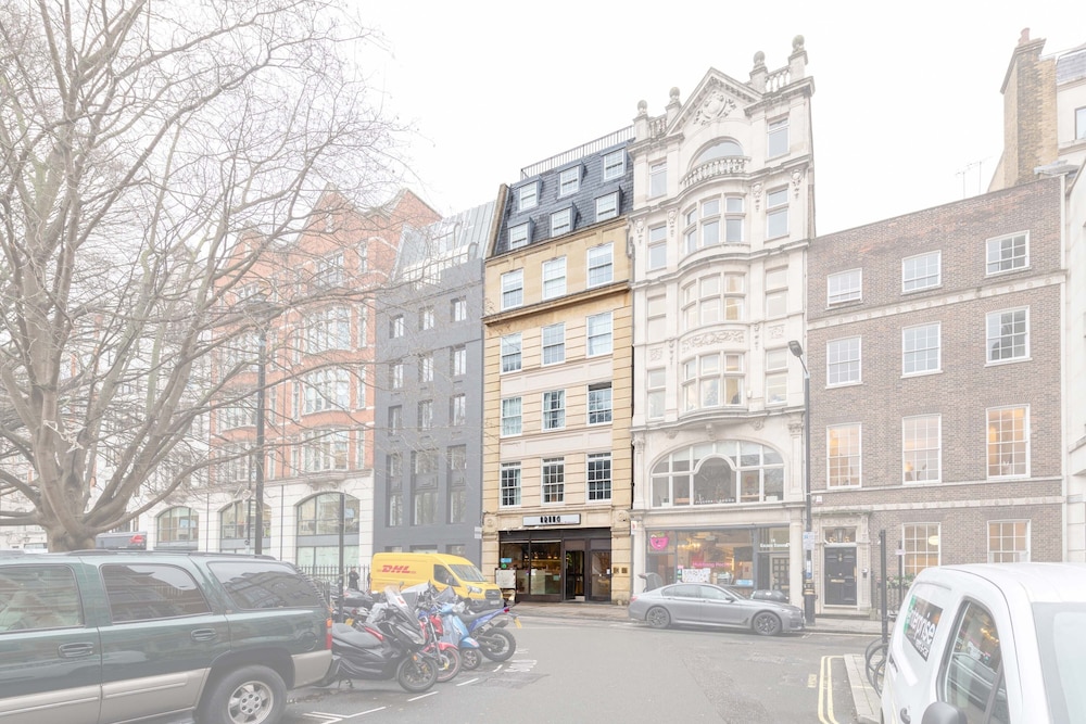 Valet Apartments Golden Square 14/22
