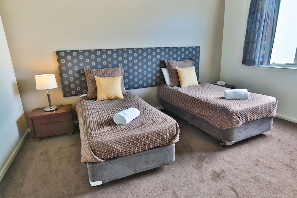 2 Bedrooms, Open Plan, Spa, Luxury, Apartment, Queen and Twin Beds