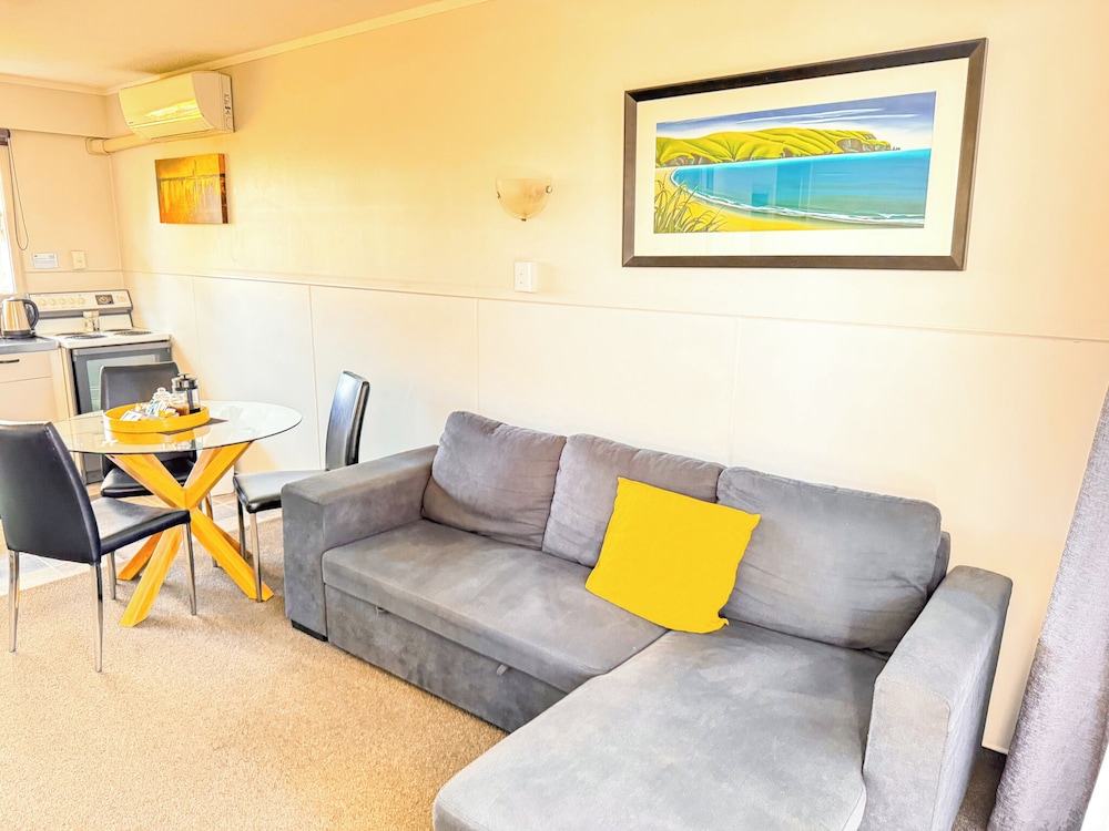 Waikanae Beach Motel 45/76