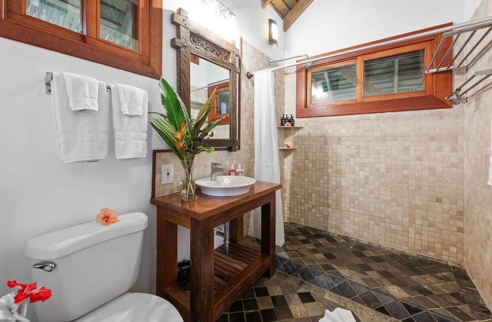 Copa De Arbol Beach &amp; Rainforest Resort 50/50