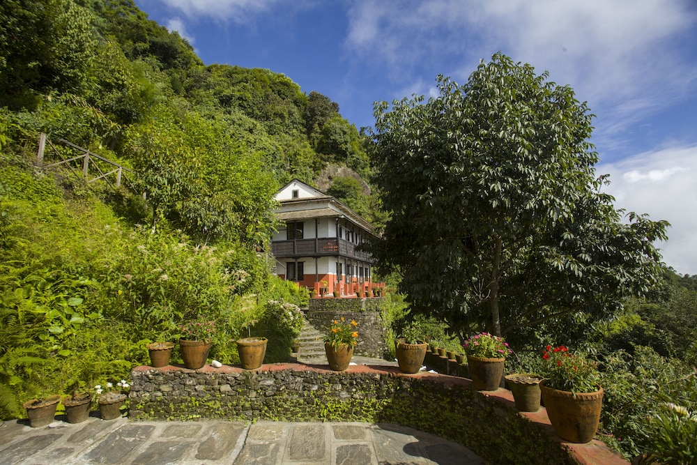 Everest Manla Resort 34/50