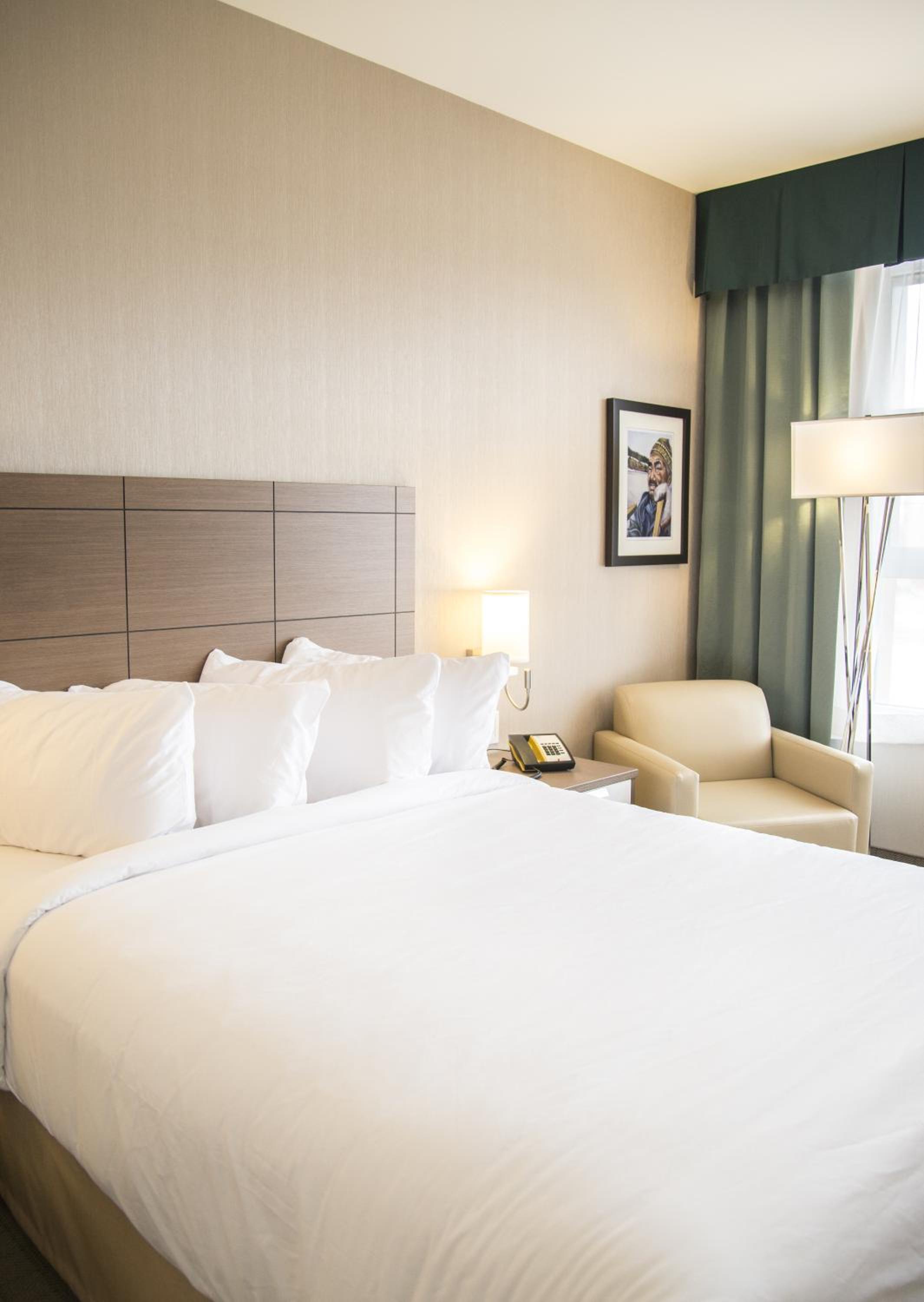 Standard, King Bed