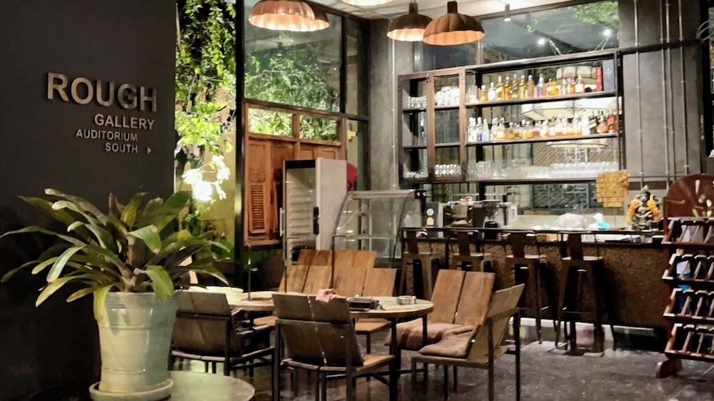 Sibtis – The Art Gallery Hotel 31/34